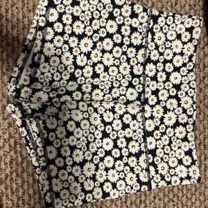 Floral Black and White Women's Shorts